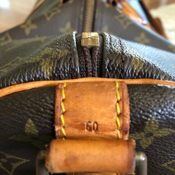 ❌ SOLD ❌ Louis Vuitton Keepall 60 Bandouliere - Picture 3 of 8